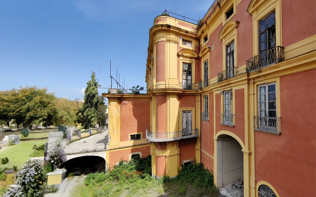 restauro villa favorita napoli